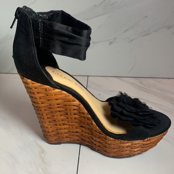 Gianni Bini Black Satin Floral Woven Platform Wedge Heels Size 6.5 New with Box - Picture 6 of 10